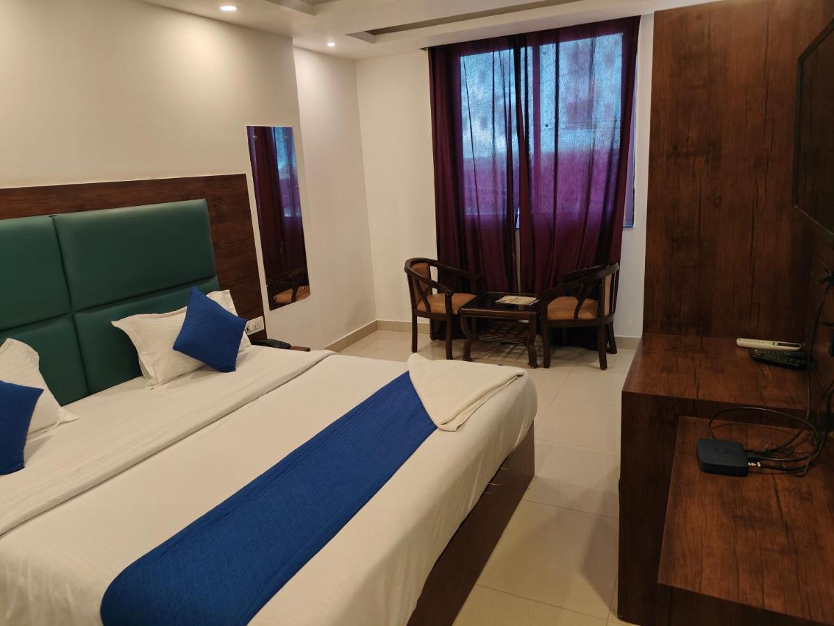 The Tark Near Igi Airport Delhi Hotel