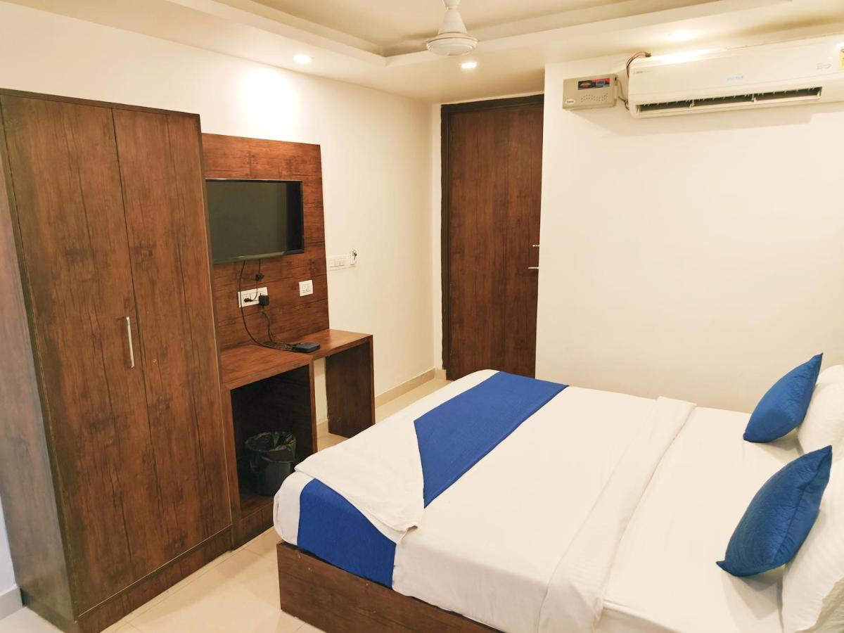 Hotel The Tark Near Igi Airport Delhi New Delhi