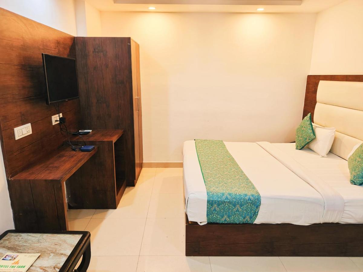 Hotel The Tark Near Igi Airport Delhi 4*